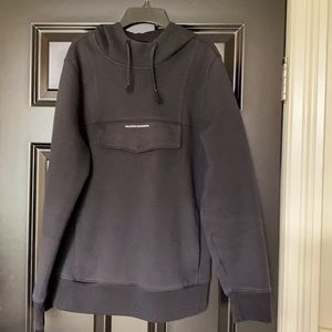 Black Hollister sweatshirt